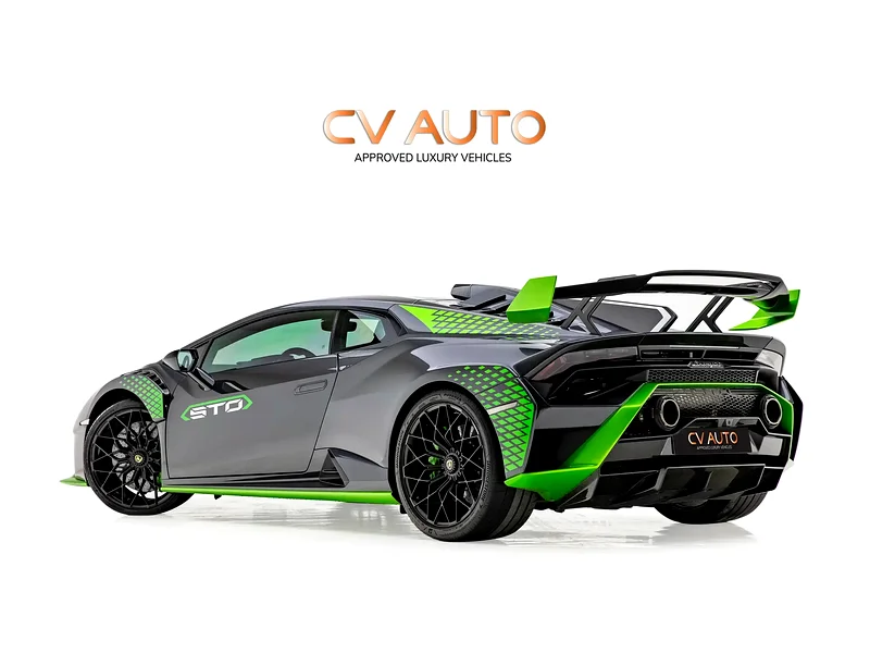 2022 | Lamborghini | Huracan | STO | GCC Spec | With Warranty and Service Contract63490884457089113