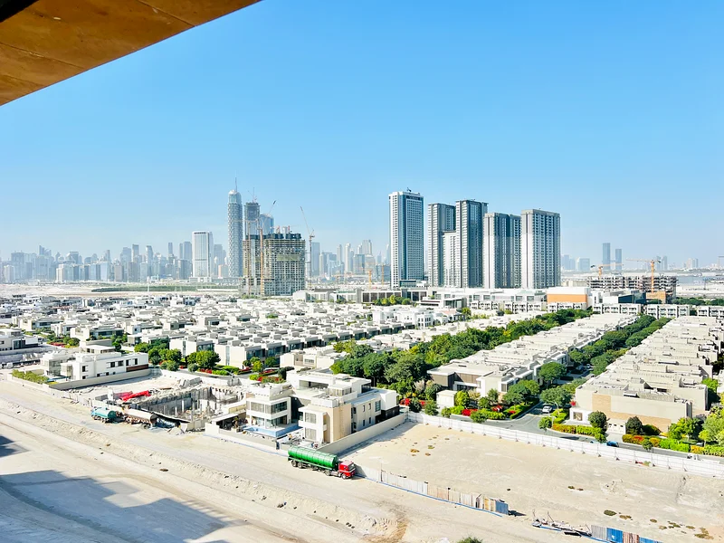مساحة كبيرة // شقة بغرفة نوم واحدة بدون تبريد بسعر 75 ألف درهم فقط مع أجهزة المطبخ63801455692417110