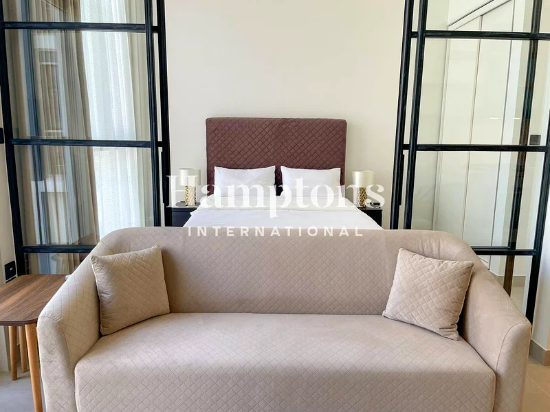 Amenities View | Vacant On Transfer | Bright64044326322307113