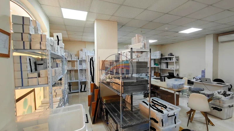 متجر مؤجر للبيع في إنجلترا بسعر 770 ألف درهم صافية للمالك63825781453569114