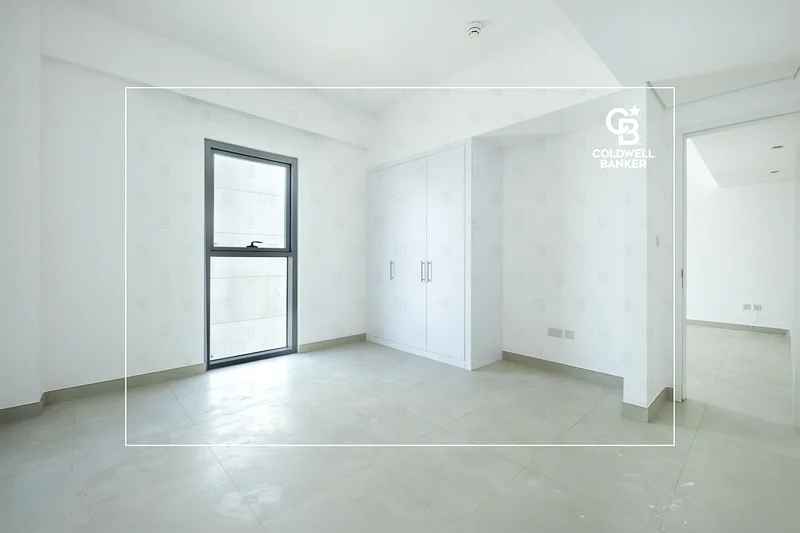 طابق عالي | غرفة نوم واحدة مع غرفة دراسة | بولس63751206315267112