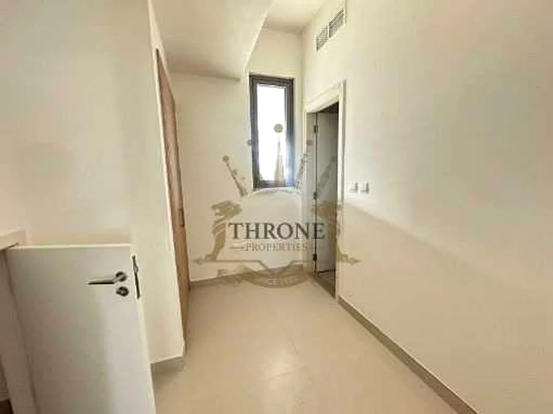 شاغرة - بالقرب من الشاطئ - تراس على السطح63751682749059112
