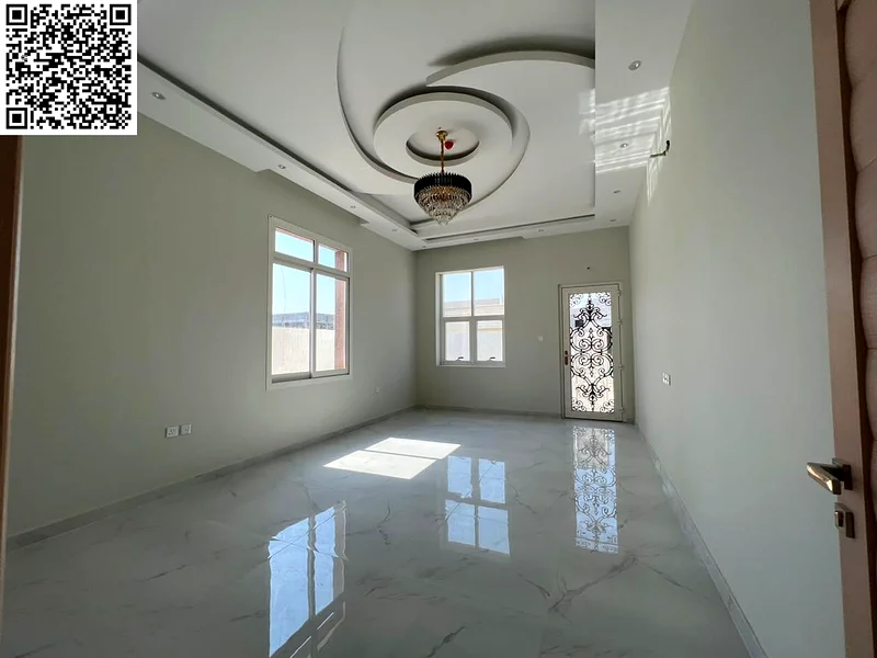 A first-inhabited villa with 5 master bedrooms, two halls, a sitting room, and a large setback in front of the villa with super deluxe finishes. It is63719788685570113