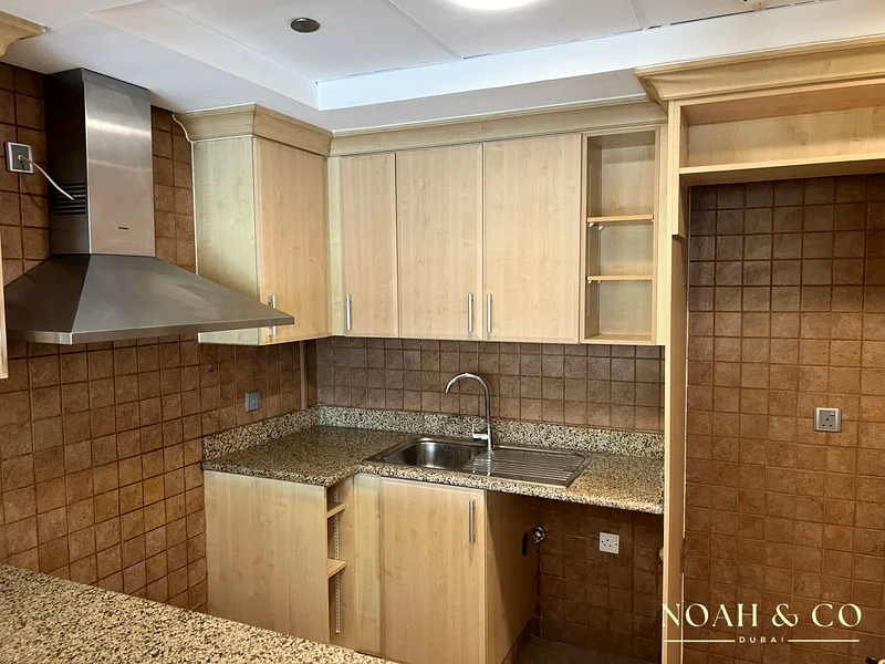 النوع E 2BR+M | غير مفروش | وصول إلى الشاطئ | شاغر63804876148355114