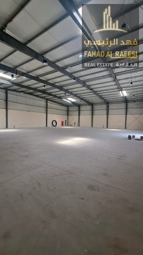 For annual rent in one of the most prominent industrial areas in the Emirate of Sharjah - Al Sajaa area, price 1100,00063622733003906114