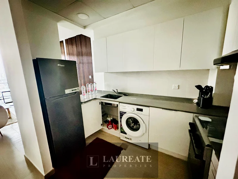 Vacant I Spacious Furnished I Pool View63780134302850111