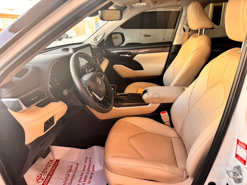 تويوتا هايленدر هايبرد VXR 2023، 34000 كم، مع ضمان/حزمة صيانة مجانية من شركة الفطيم حتى 80000 كم63487915250818114