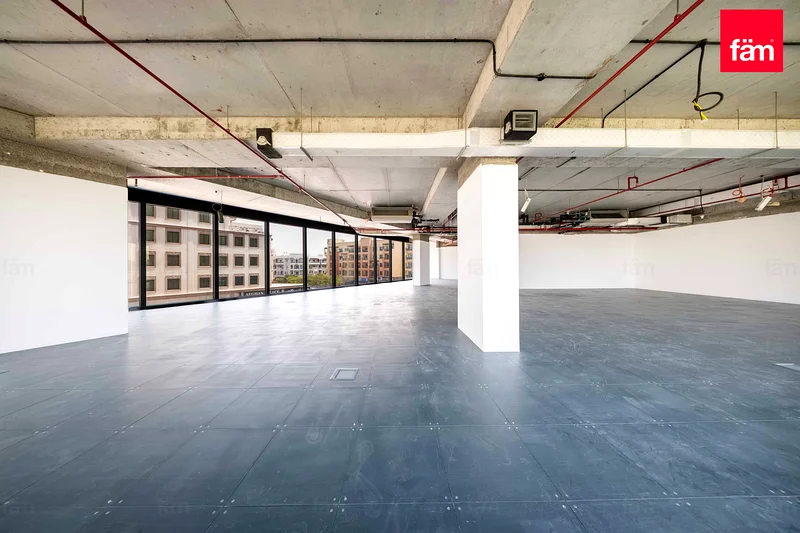 Shell and Core / Low Floor / Open Views / Vacant63621194596739113