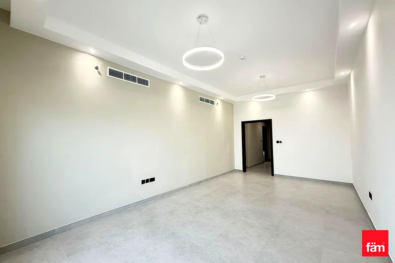 شقتان مع غرفة خادمة | منزل عصري | قريب من مترو63763683854466110