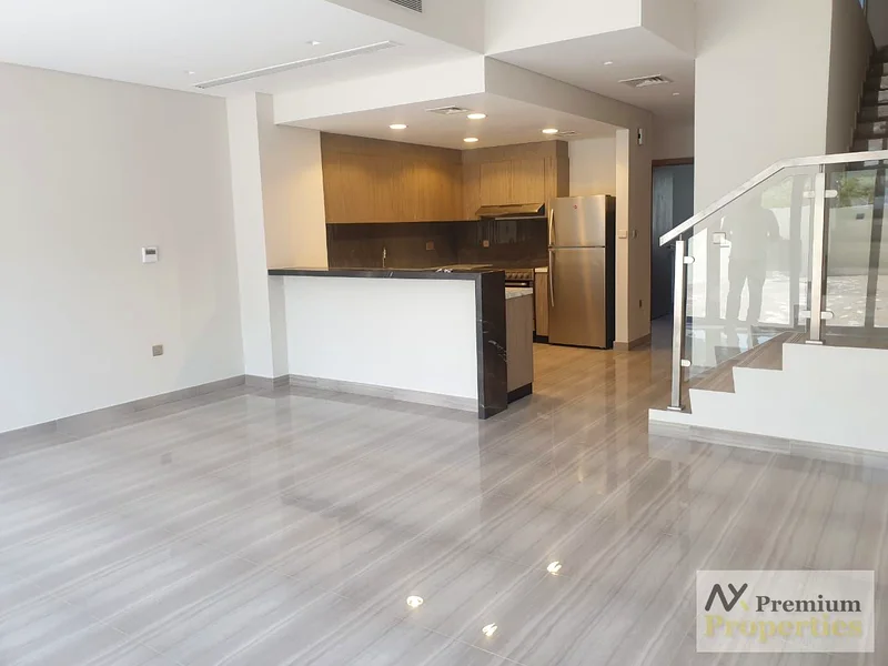 4BR TH | MATURED COMMUNITY | BIG PLOT | CLOSE TO AMENITIES63971398367747112