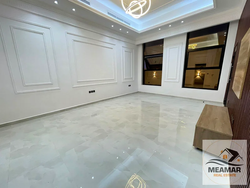 الفيلا التي تحلم بها بجوار مجمع أزها على الطريق الرئيسي وبسعر خاص. طابقين أ63914831676162112