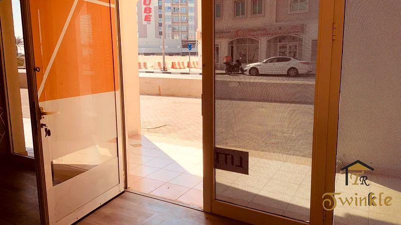 Roadside View| With Pantry| Washroom| Vacant63616335732353112