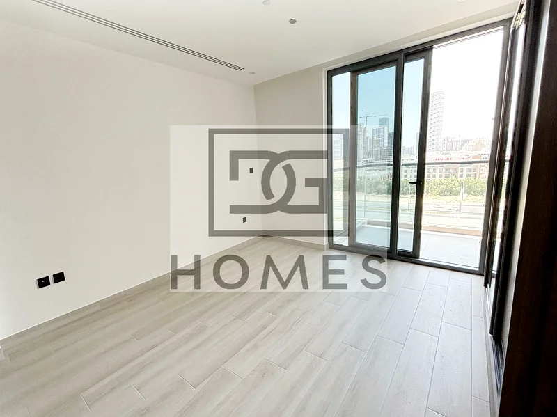 Top Floor Studio | Appliances | NO COMMISSION63729311352833113