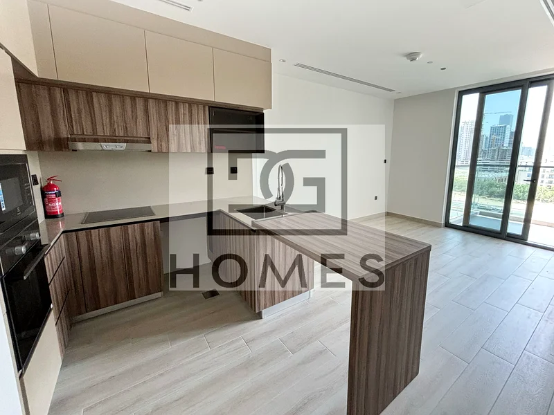 Top Floor Studio | Appliances | NO COMMISSION63729311352833111