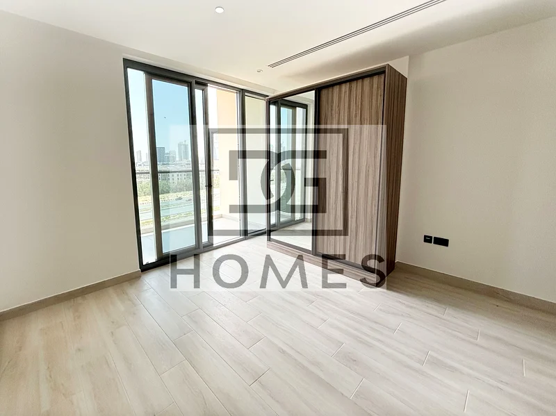Top Floor Studio | Appliances | NO COMMISSION63729311352833114