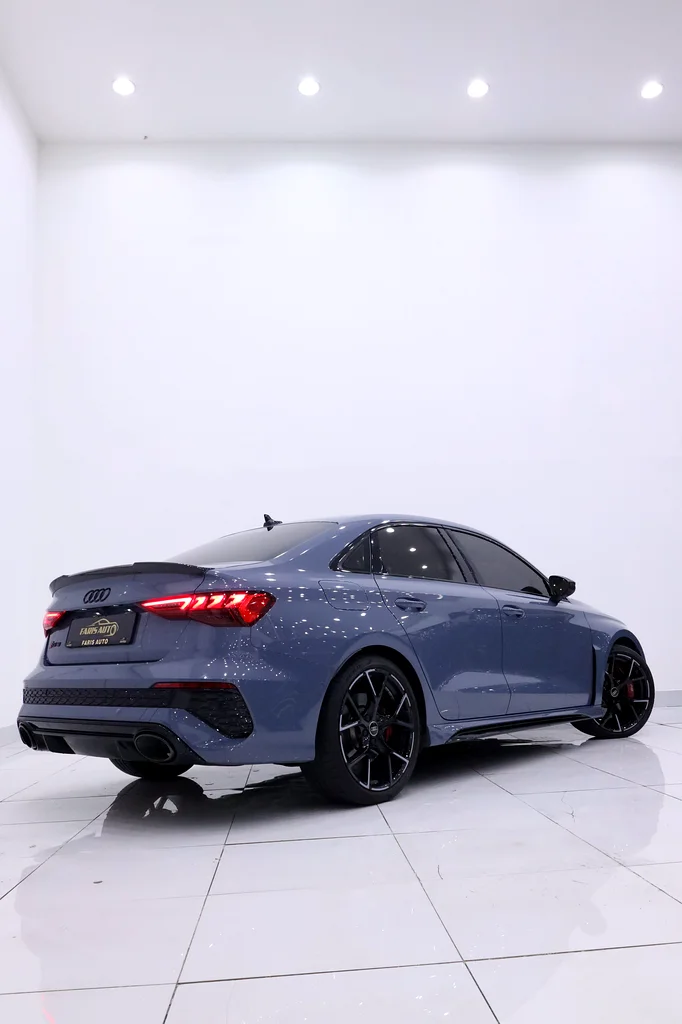 AUDI RS-3 QUATTRO GCC - FULL CARBON IN SPECIAL KEMOURA GRAY + WARRANTY TILL 2029 + SERVICE CONTRACT63489261280770113
