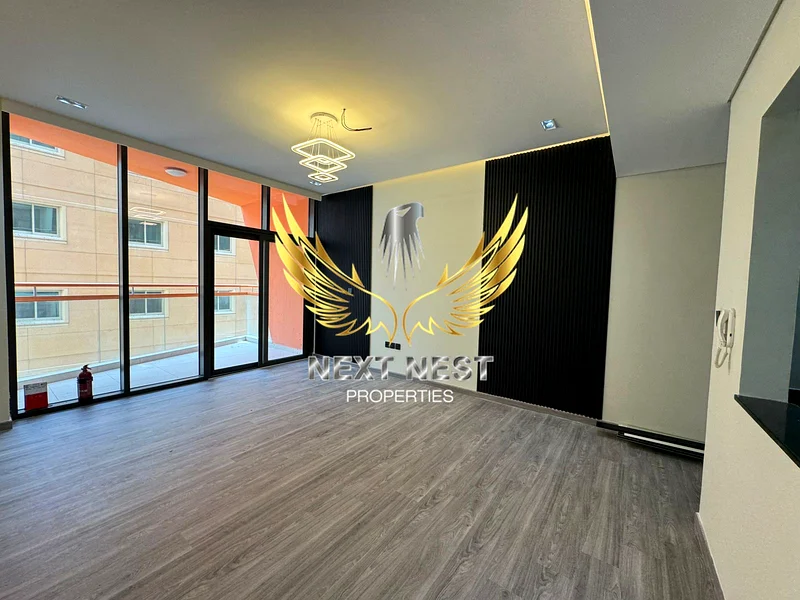 Ultra-Luxury 2BR | Western Layout | Upgraded | 2 Parkings63979429632386111