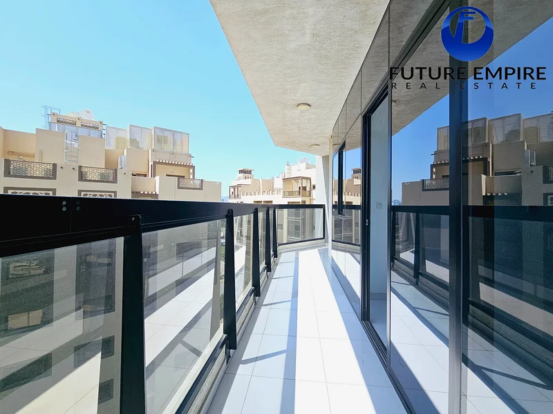 Modern 1BHK | Big Balcony | Gym & Pool | Family Friendly63739268818945112