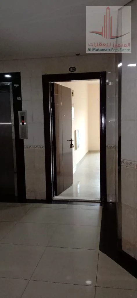 Two rooms and a hall for annual rent, large area with balcony, excellent location behind Hashem Mill63712606467330113