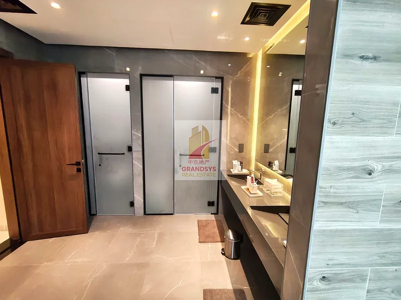 Contemporary Ultra-Modern Villa | Prime & Central Community63742188544513114