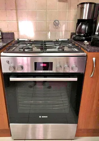 Bosch four burner full gas cooker size 60cm new model  -