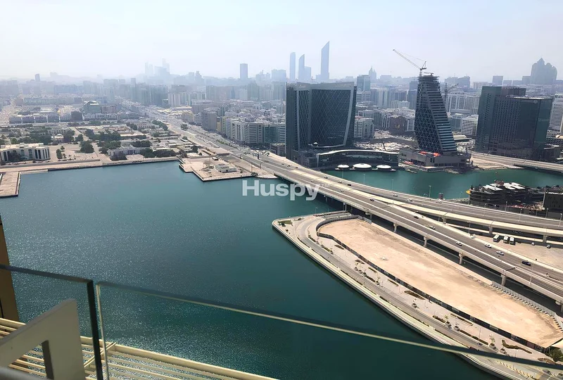 فيلا بحريّة | مع غرفة خادمة | طابق عالي63846558878338110