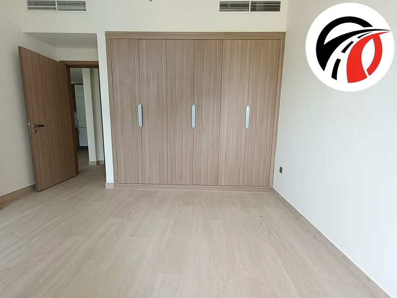 شقة حديثة فائقة المساحة بغرفة نوم واحدة بإطلالة خلابة وبدون رسوم التبريد63802986735619110