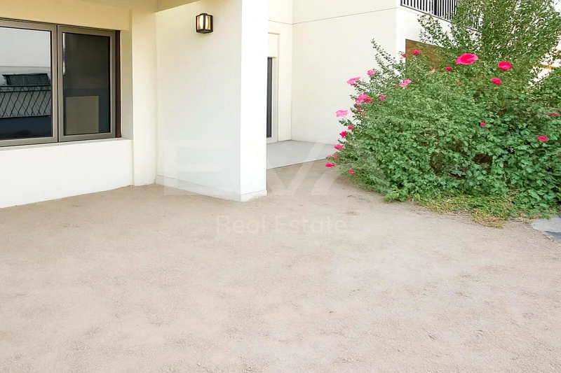 Vacant | Near Pool and Play Area | Prime Location63950996740610112