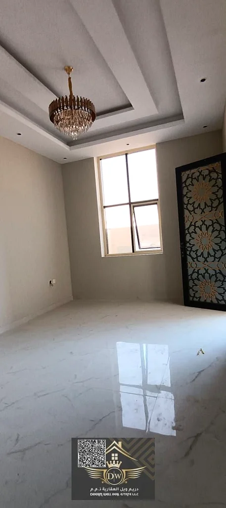 شقة فاخرة مكونة من خمس غرف نوم متاحة للبيع بسعر معقول ومساحة كبيرة على الطريق الرئيسي63909439933058112