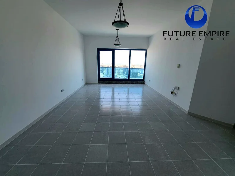 Chiller Free ! Spacious 3BHK ! Close To Metro63745084543105111