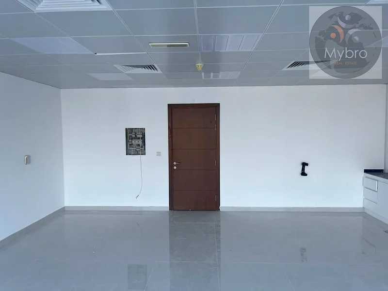 بالقرب من مترو | موقع متميز | شاغر63621194848514113