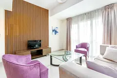 Best!! Large Duplex podium house with roof garden!