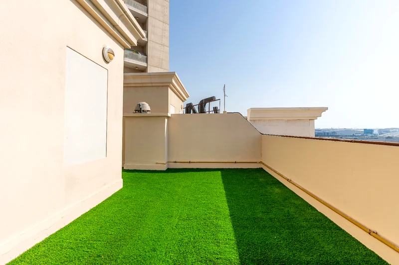 الأفضل!! منزل دوبلكس كبير مع حديقة على السطح!63941037076483112