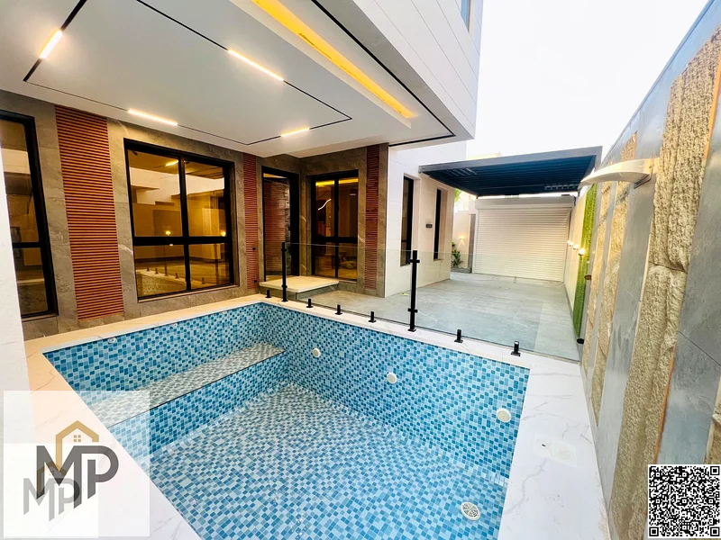 A great opportunity to own a luxury villa located in the heart of the distinguished Bahia area at an attractive price, including electricity, water an63885559261827112
