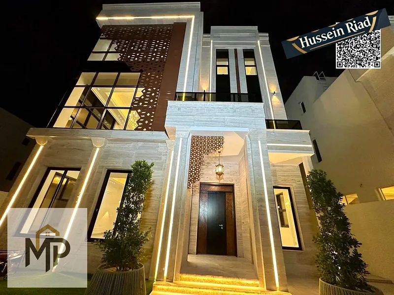 تشمل رسوم التسجيل. فيلا فاخرة بـ 6 غرف نوم رئيسية وبركة سباحة في منطقة راقية في العليا.63871768561665113