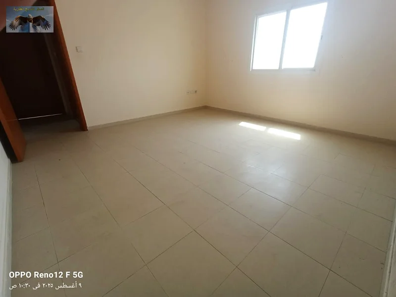 شقة فاخرة للإيجار – جديدة بالكامل 📍 الموقع: الصف الثاني من كورنيش عجمان63809676905089112