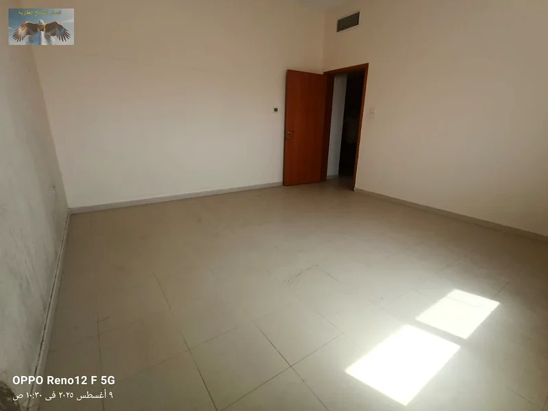 شقة فاخرة للإيجار – جديدة بالكامل 📍 الموقع: الصف الثاني من كورنيش عجمان63809676905089111
