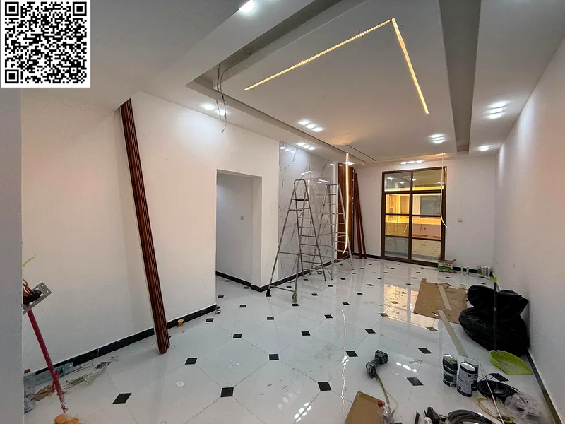غرفتان وصالة، بالطابق الثاني، بتشطيبات سوبر ديلوكس، 3 حمامات، ومطبخ كبير مجهز، وموقع حيوي قريب من جميع الخدمات و63718855360002110