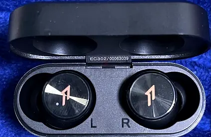 Premium Wireless Earbuds for Your Mobile Experience