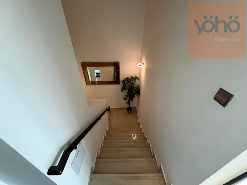 RRM | MIDDLE UNIT | READY TO MOVE | FURNISHED63747902205825111