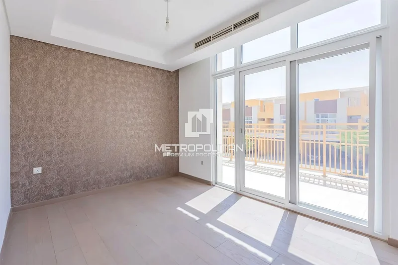 Next to the Pool | Rented | Investors Deal64003252262913112