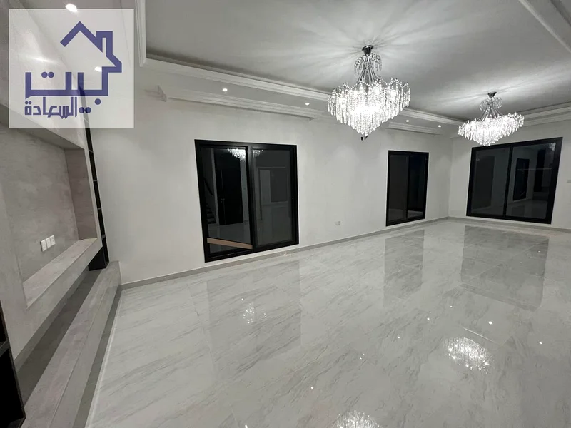 For sale, a luxurious villa in Al Helio 2 – two floors, 5 master bedrooms, a maid's room, and a laundry room. Negotiable price63899448172929114