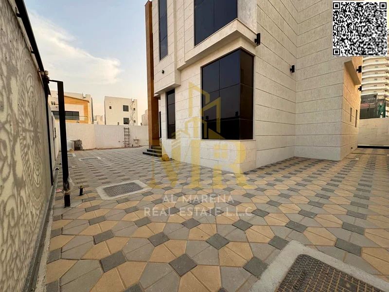 🏡✨ Golden opportunity to own a luxurious corner villa in Al Helio 2 | 5 master bedrooms + living room + outdoor courtyard at a special price! ✨🏡📐 L63899448441090113