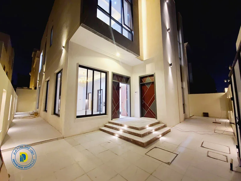 فيلا فاخرة بتصميم حديث للبيع في الحيلو 2، عجمان، 6 غرف وسطح، بسعر خاص جدًا، تمويل مصرفي 100%63912903982979111