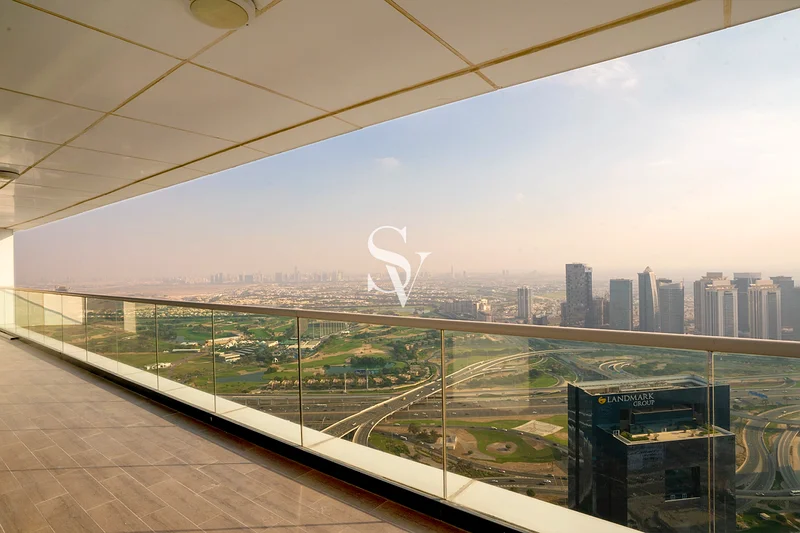 Expansive Layout | Lavish Finishes |Access to Tram64037800171009113