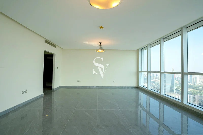 Expansive Layout | Lavish Finishes |Access to Tram64037800171009111