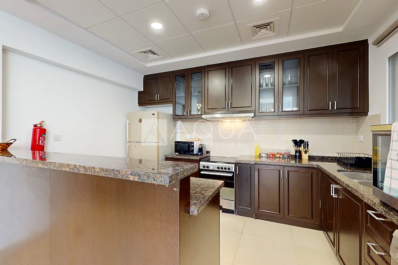 END CORNER | FURNISHED | EXTENDED | VOT63915483495682113
