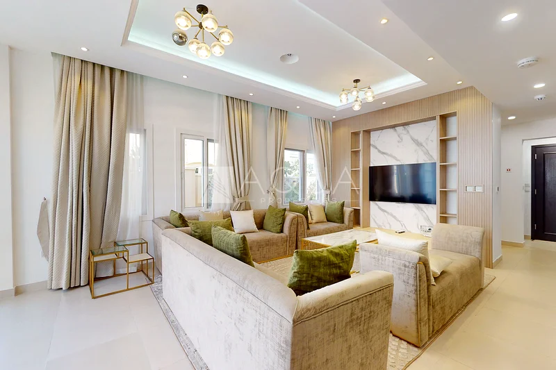 END CORNER | FURNISHED | EXTENDED | VOT63915483495682110