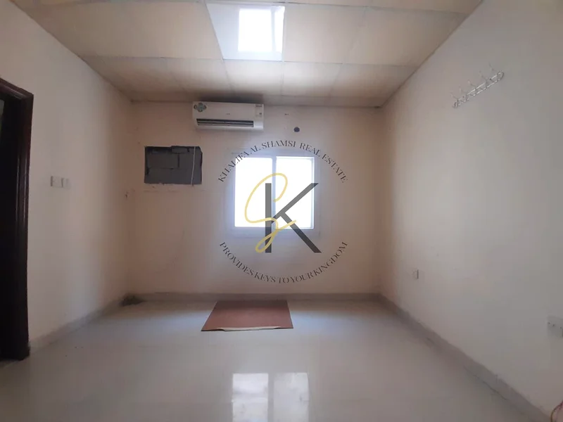 شقة متوفرة بعرض رائع في المويلح // مبنى عائلي بالكامل // موقع ممتاز // سعر معقول63701244961537111