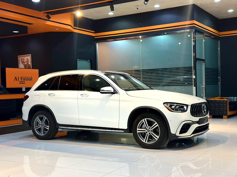 Mercedes-Benz GLC 300 - 2022 - LOW MILAGE IN A GREAT CONDITION63158801484417112